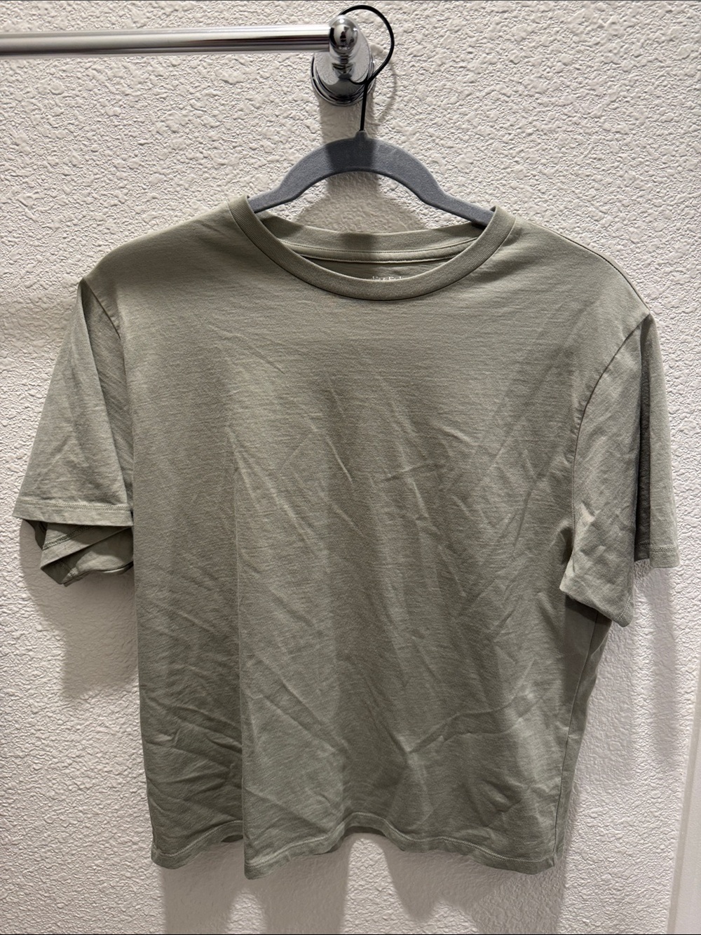 Womenโs Abercrombie & Fitch Essential Tee - Sage Green